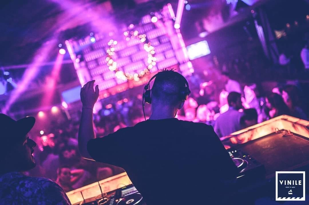 Vinile Aperitivo Discoteca venerdì 11 febbraio 2022 TapSing