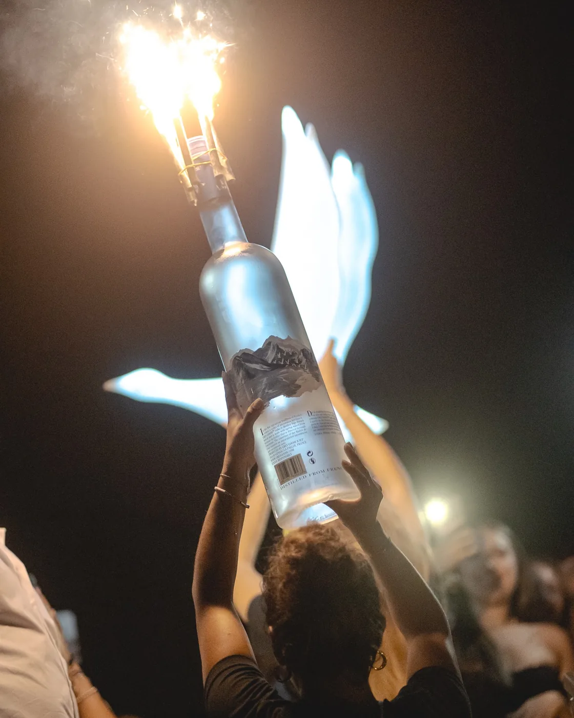 Solum Roma — Servizio al tavolo privé con bottiglia e sparkler